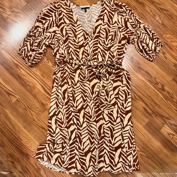 Eloquii Brown and Cream Linen Zebra Print Midi Dress Size 24 - Picture 8 of 8